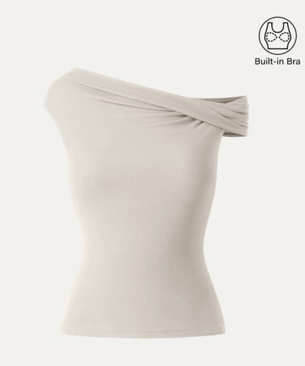 OGL Top Size M NEW Eco-SkinKiss Multi-wear Versatile Necklines Brami Top Cream
